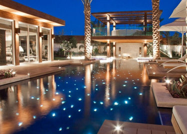 Dubai 2025: The Ultimate Luxury Property Playbook Featured Image