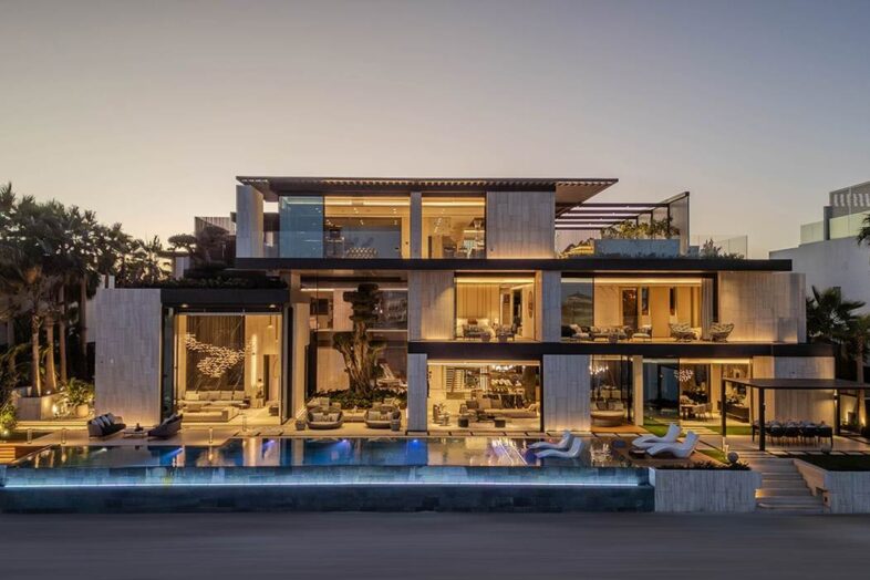 Why Billionaires Are Shifting Their Gaze from Silicon Valley to Dubai